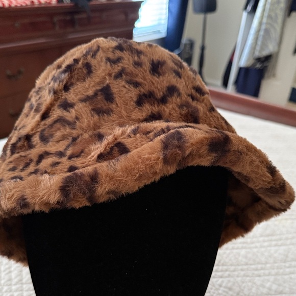 Accessories - Faux Fur Leopard Print Bucket Hat - Brown